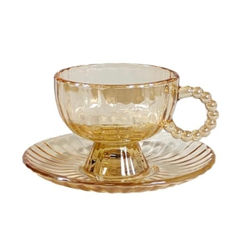 Filiżanka ze spodkiem 5738